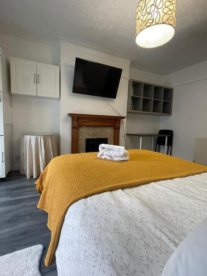 Beautiful Private Rooms In London Central Willesden Green Exterior foto