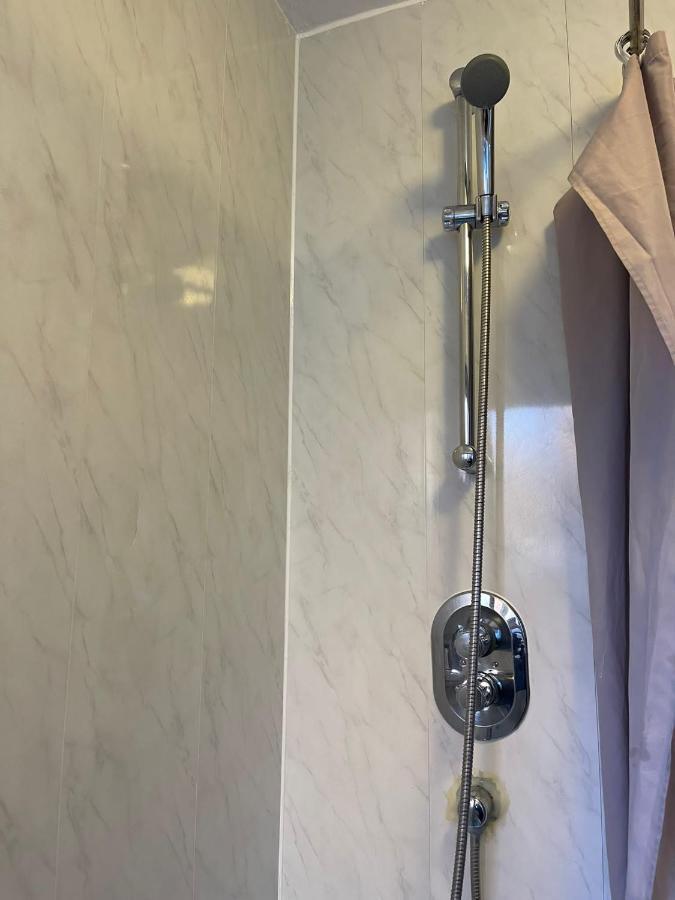 Beautiful Private Rooms In London Central Willesden Green Exterior foto