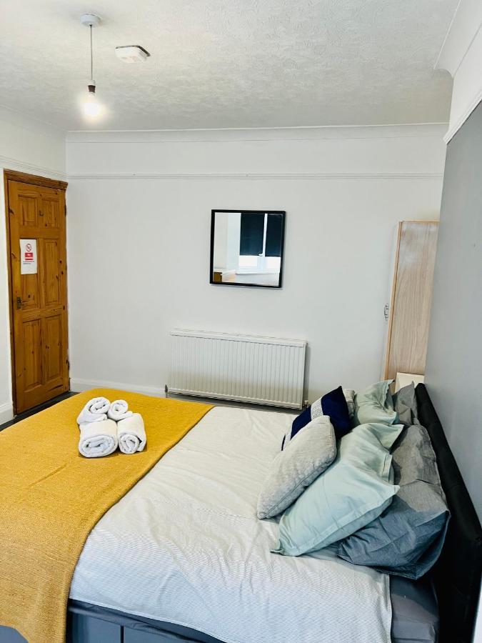 Beautiful Private Rooms In London Central Willesden Green Exterior foto