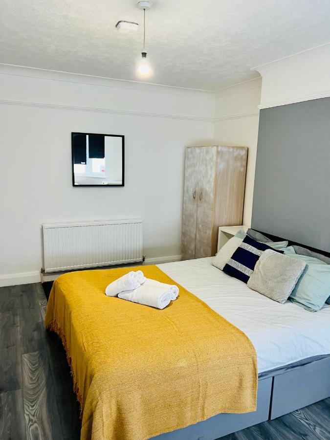 Beautiful Private Rooms In London Central Willesden Green Exterior foto